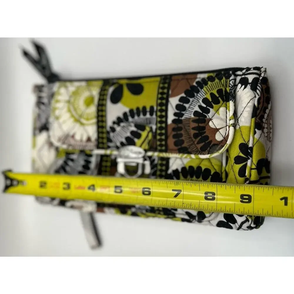 Vera Bradley Pushlock Wristlet Cocoa Moss Pattern Retired Purse Accessory‎